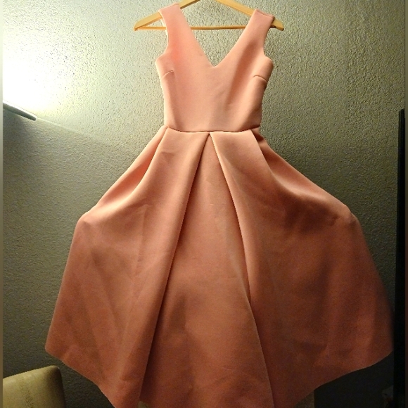LOVE...ady .Beautiful dress size Small - Picture 2 of 6